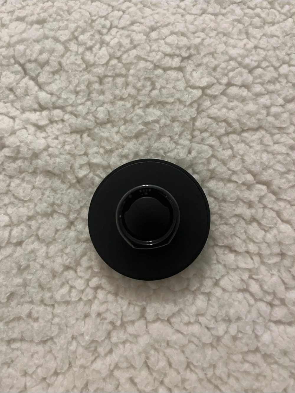 Oura Black Sensor Ring Charging Dock
